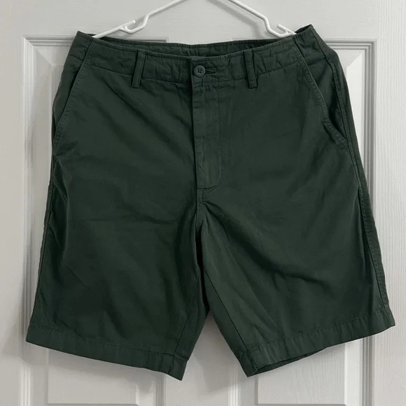 Uniqlo Shorts Uniqlo Nwt Cotton Army Green Casual Golf Beach
